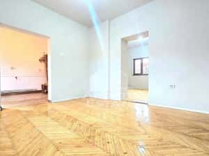 Apartament cu 2 camere, 90 mp construiti, Zona Centrala — miniatura 2