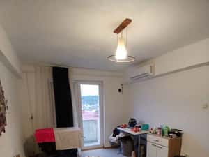 Vand apartament o camera Centru — miniatura 2