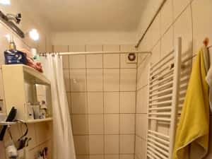Vand apartament o camera Centru — miniatura 3