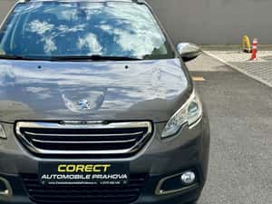 Peugeot 2008 Automată 110 HP Benzină — miniatura 2