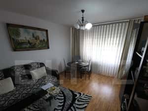 Apartament spatios, de vanzare, cu 4 camere, zona Han — miniatura 3