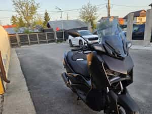 Yamaha XMax Tech Max 300 — miniatura 3
