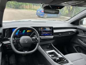Vand Renault Austral 2025 1.2 hybrid 200cp — miniatura 9