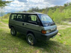 Mitsubishi L300 4x4 reductor vehicul istoric atestat raritate — miniatura 4