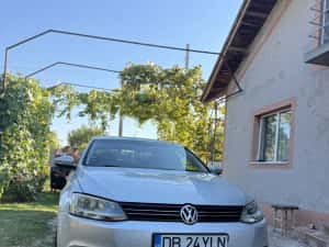 Volkswagen Jetta 2014 1.6 TDI Automata — miniatura 2