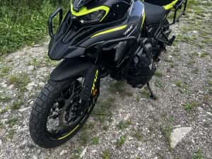 Benelli TRK 702X – 2400 km – FULL echipată Adventure — miniatura 2