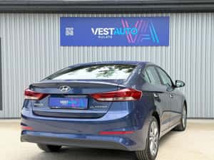 Hyundai Elantra 1.6 CRDi 7DCT Exclusive — miniatura 4
