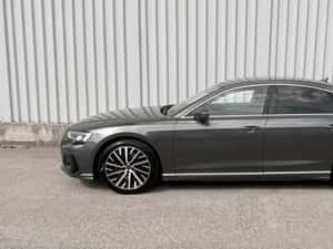 Audi A8 Hibrid 2023 - 26.475 km — miniatura 4