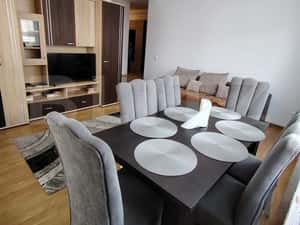 Apartament 2 camere decomandat, 57 mp cu parcare, zona Sub Cetate