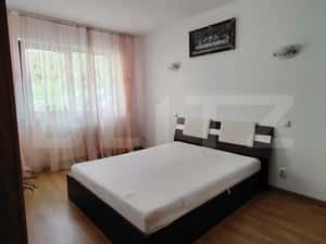 Apartament 2 camere decomandat, 57 mp cu parcare, zona Sub Cetate — miniatura 4