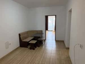 apartament 2 cam ,balcon , parcare aproape de Shopping City — miniatura 4