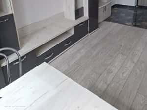 Vand 2 Garsoniere  Studio in Bloc una lang Alta — miniatura 3