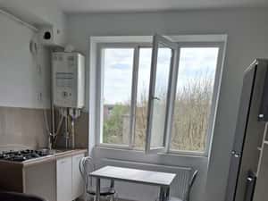 Vand 2 Garsoniere  Studio in Bloc una lang Alta — miniatura 4