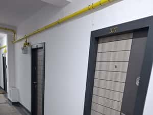 Vand 2 Garsoniere  Studio in Bloc una lang Alta — miniatura 6