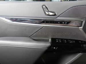 BMW 750 2024 - Plug-in Hybrid, 5.200 km — miniatura 4