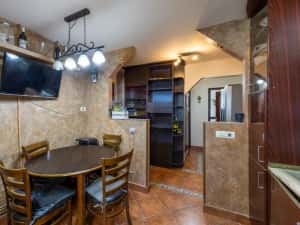 Apartament cu 3 camere de închiriat în zona Podgoria — miniatura 3