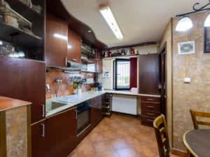 Apartament cu 3 camere de închiriat în zona Podgoria — miniatura 4