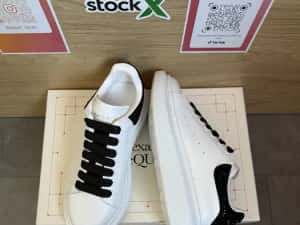 Alexander McQueen Oversized Sneaker – White/ Black Crystals Poze Reale — miniatura 10
