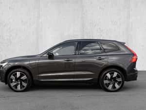 Volvo XC60 plug-in hybrid, 18.244 km, 310 cp, 2025 — miniatura 4