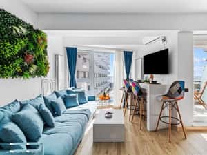 Studio cu vedere frontala la mare- Alezzi Infinity — miniatura 1