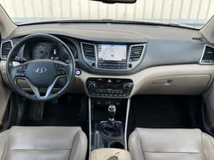Hyundai TUCSON Manuală 136 HP Diesel — miniatura 5
