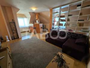 Casa spatioasa de vanzare teren 432 mp zona linistita - Lupeni Sibiu — miniatura 3