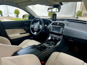 Jaguar XE  2017  2.0D  163CP  100.000km — miniatura 5