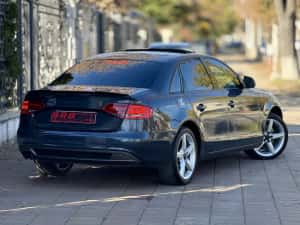 • Audi A4 B8 2010 • 2.0 Diesel / Bixenon / Trapa • Parc Auto RATE • — miniatura 3