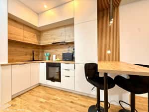 Garsoniera de inchiriat-vedere superba la lac- parcare inclusa-Lebada — miniatura 3