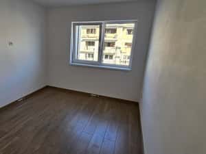 Studio 46 mp, 75 440euro, parcare inclusă, ultimul disponibil. — miniatura 6