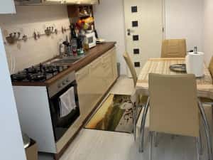 Apartament cu 2 camere, complet decomandat, bucatarie inchisa — miniatura 2