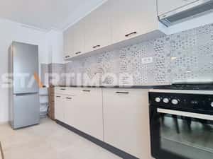Apartament mobilat zona Coresi cu parcare — miniatura 5