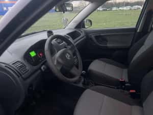 Skoda Fabia 1.2i 2014 uber/ bolt — miniatura 7