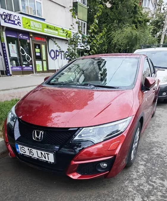 Honda Civic 1.8 benzina — fotografie 1 din 10