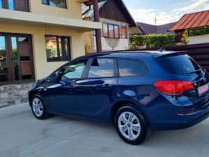 Opel Astra J//2013//SPORTS-TOURER — miniatura 8
