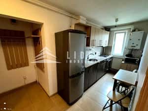 Apartament cu 2 camere de vanzare zona Piata Hemres, mobilat si utilat — miniatura 3