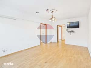 Vanzare Apartament 3 Camere, Boxa+Parcare, La 7 Minute de M. Crangasi — miniatura 4