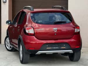 Dacia Sandero Stepway 1.5 DCI Prestige — miniatura 4