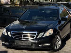 Mercedes-Benz E 200 Automată 136 HP Diesel