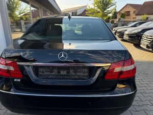 Mercedes-Benz E 200 Automată 136 HP Diesel — miniatura 3