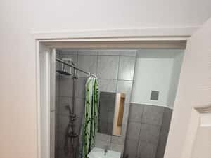 Proprietar inchiriez apartament 2 camere in calea sagului — miniatura 6