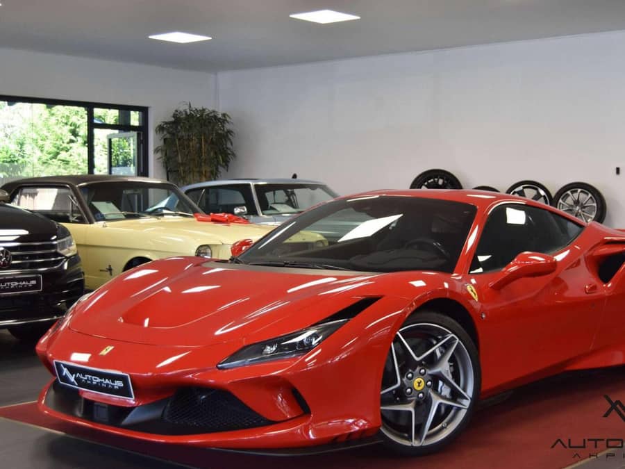 Ferrari F8 Automată 721 HP Benzină — fotografie 1 din 7