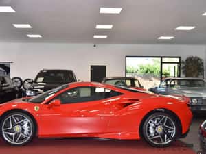 Ferrari F8 Automată 721 HP Benzină — miniatura 4