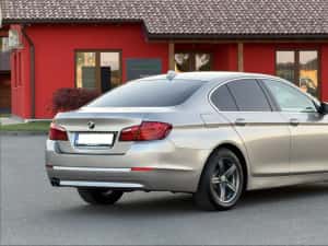 BMW Seria 5 F10 520d Automat 8 Rapoarte* 2.0d 184 CP Euro 5 Berlină an 2011 — miniatura 5