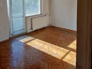 Apartament 3 camere de vanzare Tip PC Oradea — miniatura 1