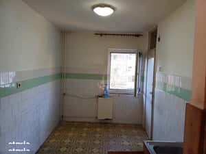 Apartament 3 camere de vanzare Tip PC Oradea — miniatura 3