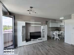 Apartament 3 camere, 68.60 mp, zona Micro 16