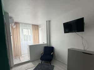 Garsoniera de inchiriat, renovata, metrou, zona Drumul Taberei — miniatura 6