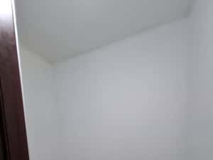 Apartament 3 camere, balcon, parter, preț bun — miniatura 3