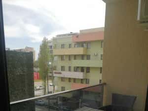 Inchiriez pentru termen lung garsoniera Bulevardul Mamaia 507 — miniatura 3